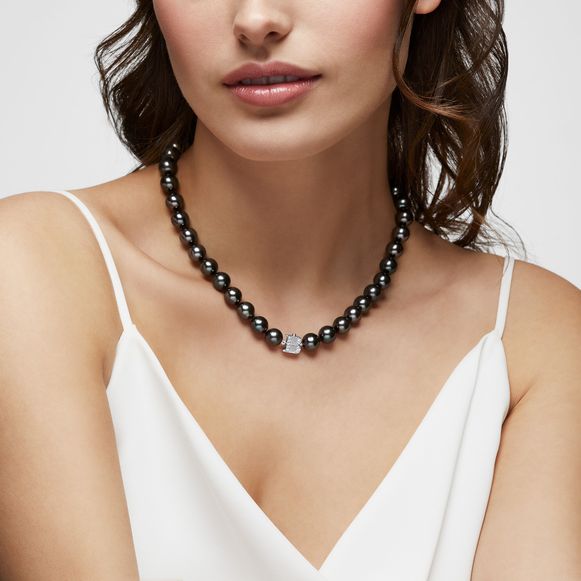 White Gold Tahitian Pearl Necklace Diamond 0.05CT 10 11 mm